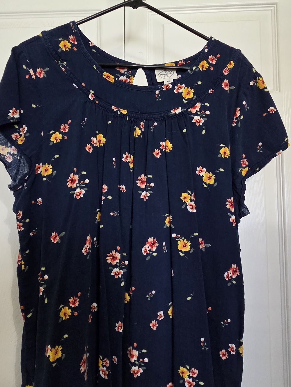 St. John's Bay Women’s Navy Floral Short-Sleeve Blouse - Navy Floral
